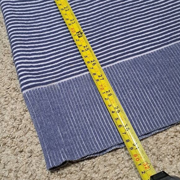 ANTHROPOLOGIE Daily Practice xs stretch sweater - Picture 3 of 4